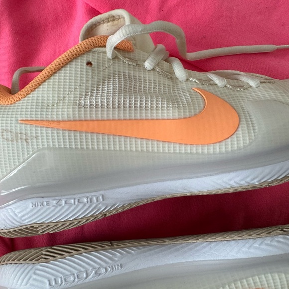 (WMNS) Nike Vapor X Air Zoom HC 'Cream Orange' CZ0222-104 pre owned! Tennis 🎾 - Picture 15 of 16